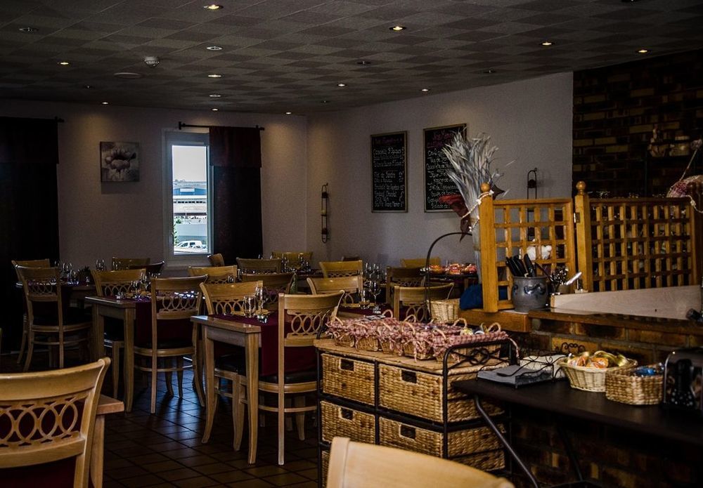 Kyriad Nancy Sud - Ludres Restaurace fotografie
